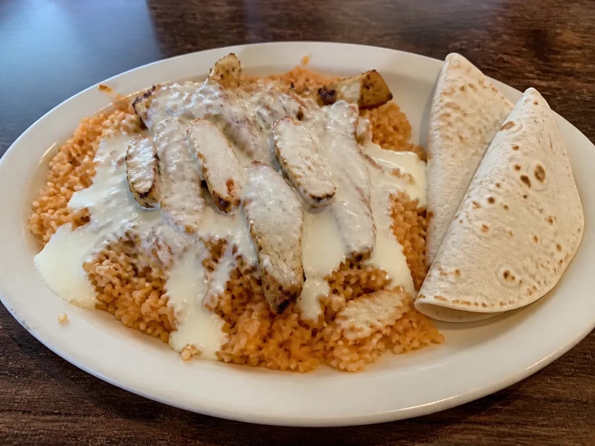 Arroz con Pollo