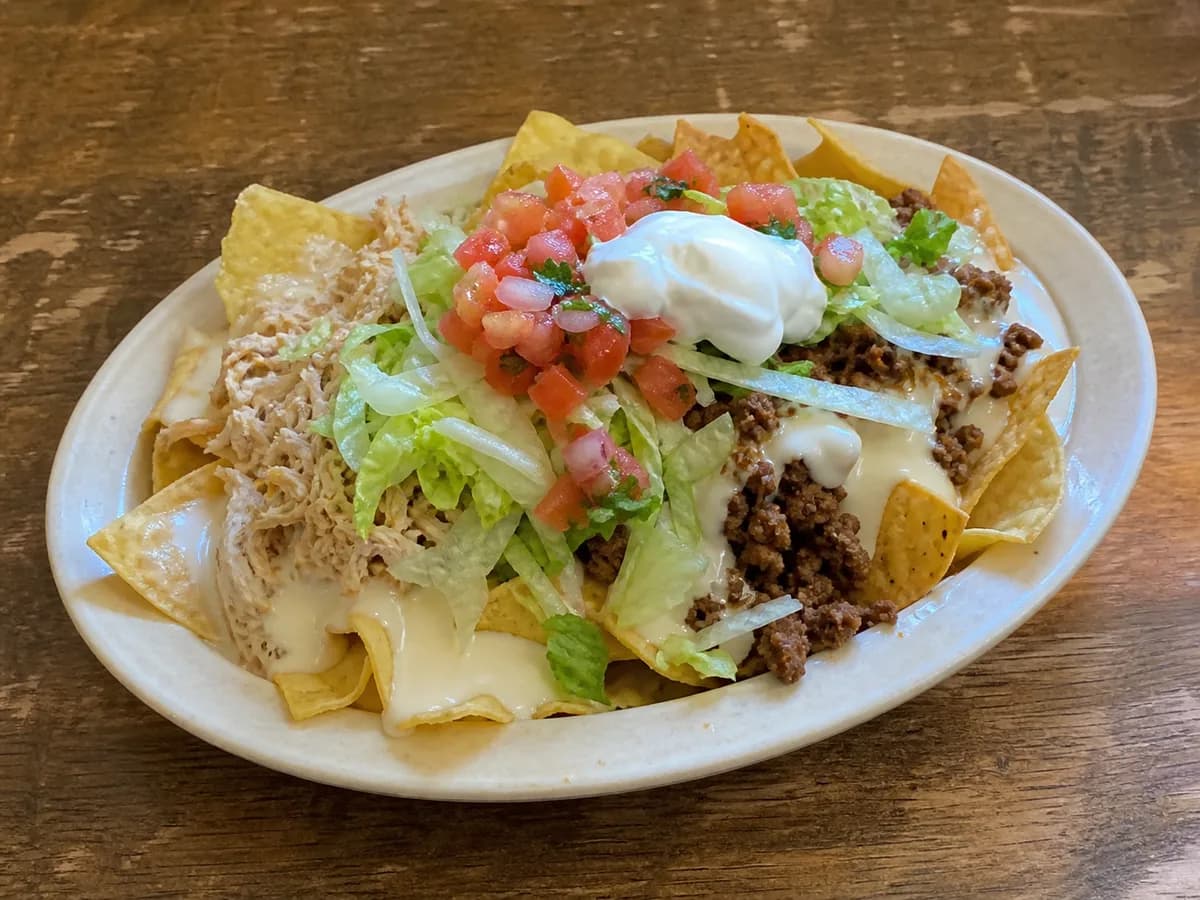 Nachos Supremos Lunch