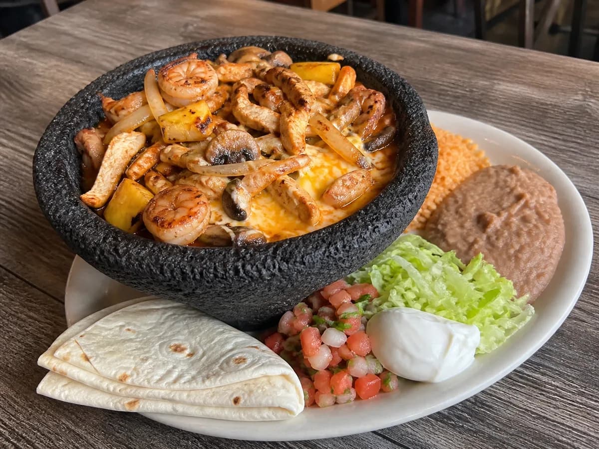 Molcajete Tropical