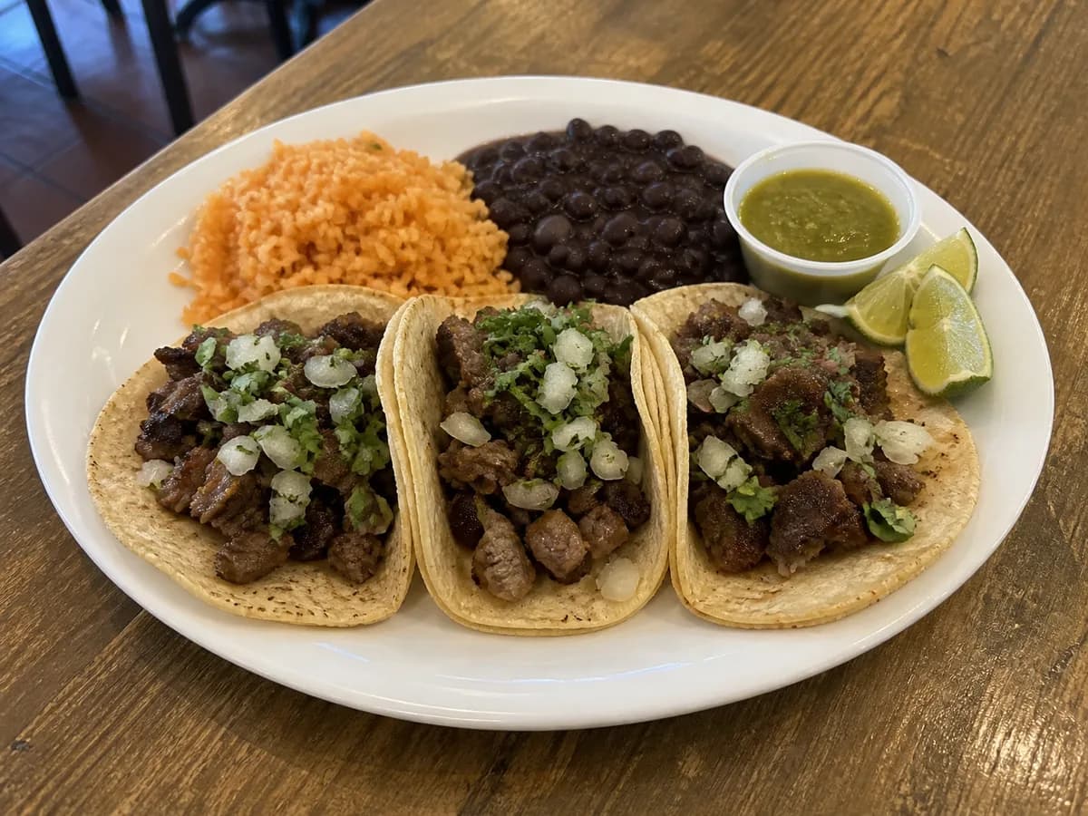 3 Tacos de Carne Asada